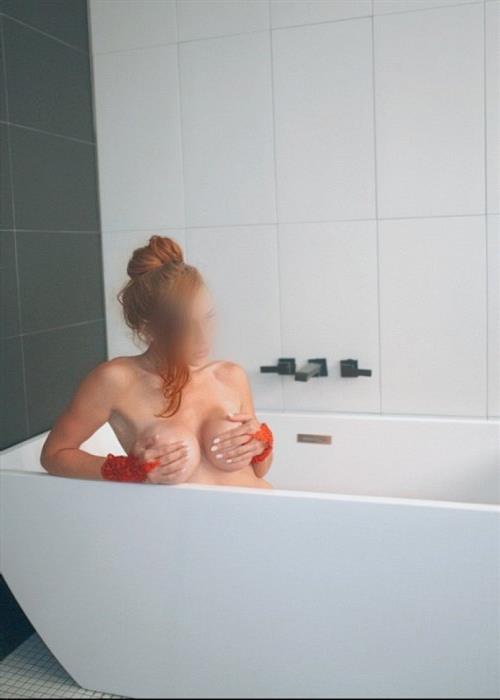 Güzel busty escort Sang Zoo